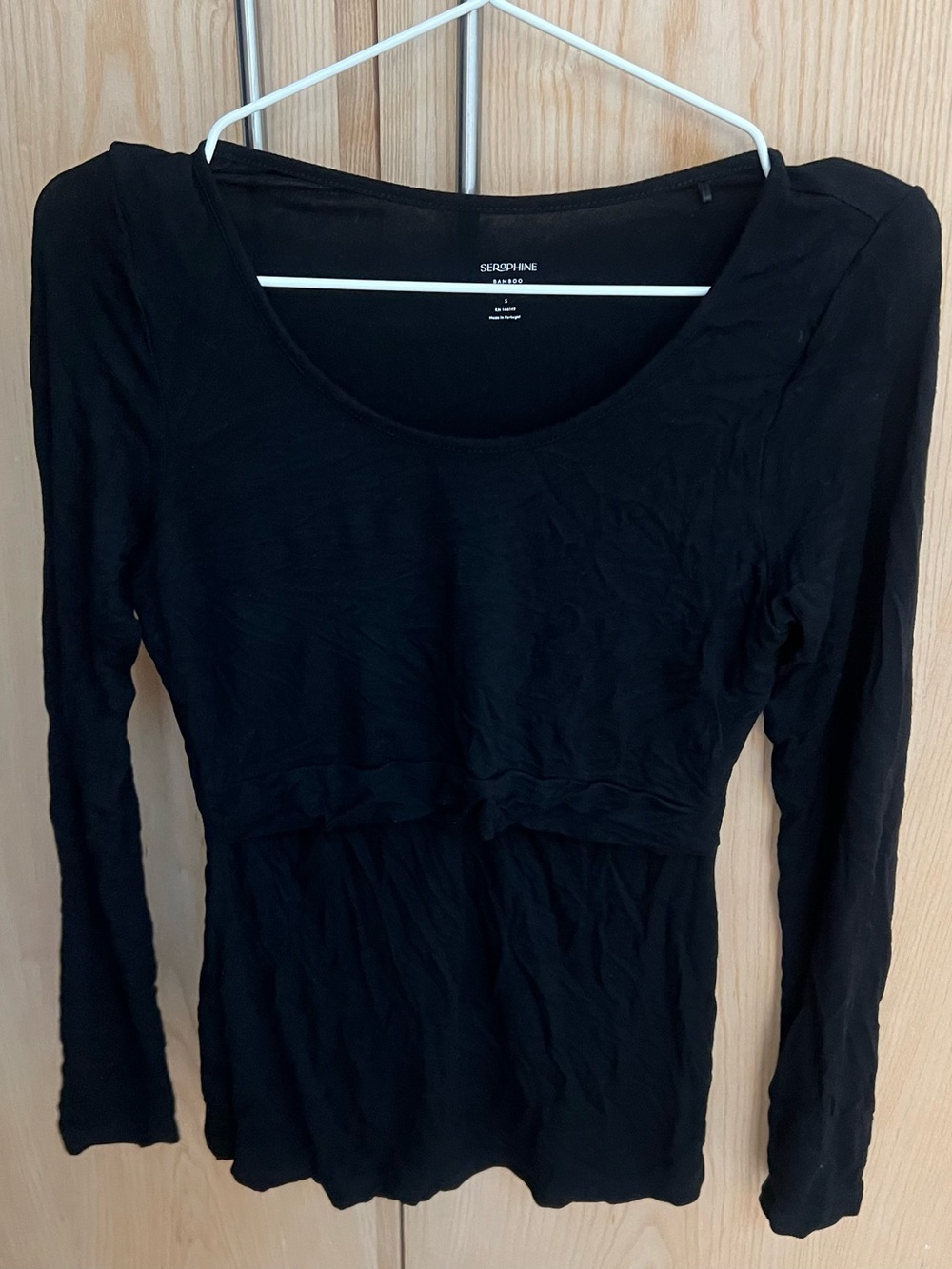 Seraphine Black Long-Sleeve Scoop Nursing Top